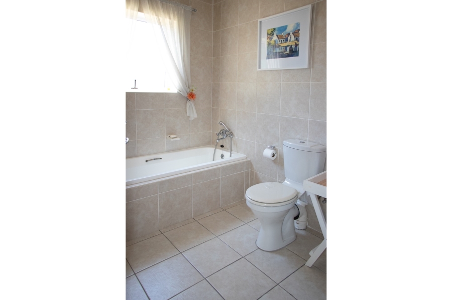 2 Bedroom Property for Sale in Protea Heights Western Cape